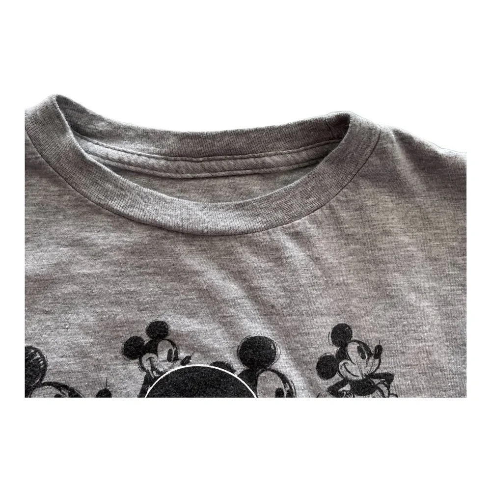Disney casual basic